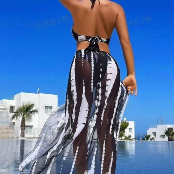 ✨ 4/$15 NWT Shein Three Piece Swimsuit Set - Picture 2 of 6